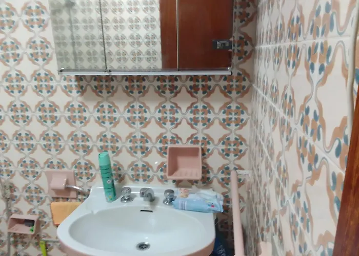 Πανσιόν Holiday Home